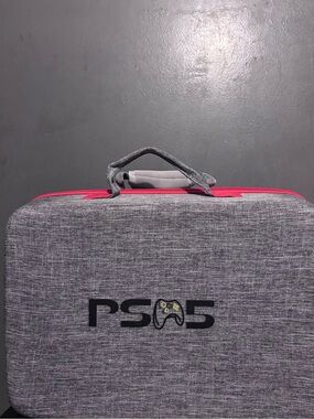 Amazon PS5 Carrying Case in Gray with Red Zipper